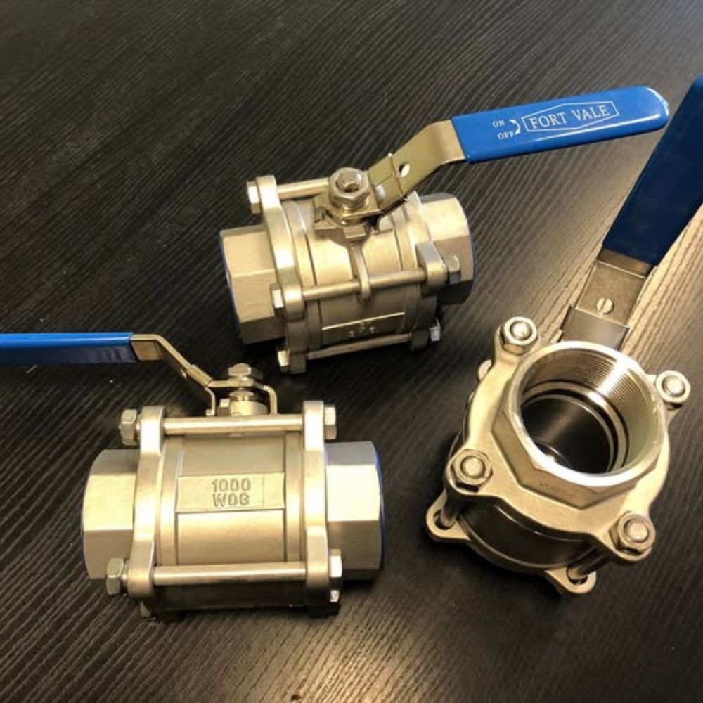 Mille A bucy le long